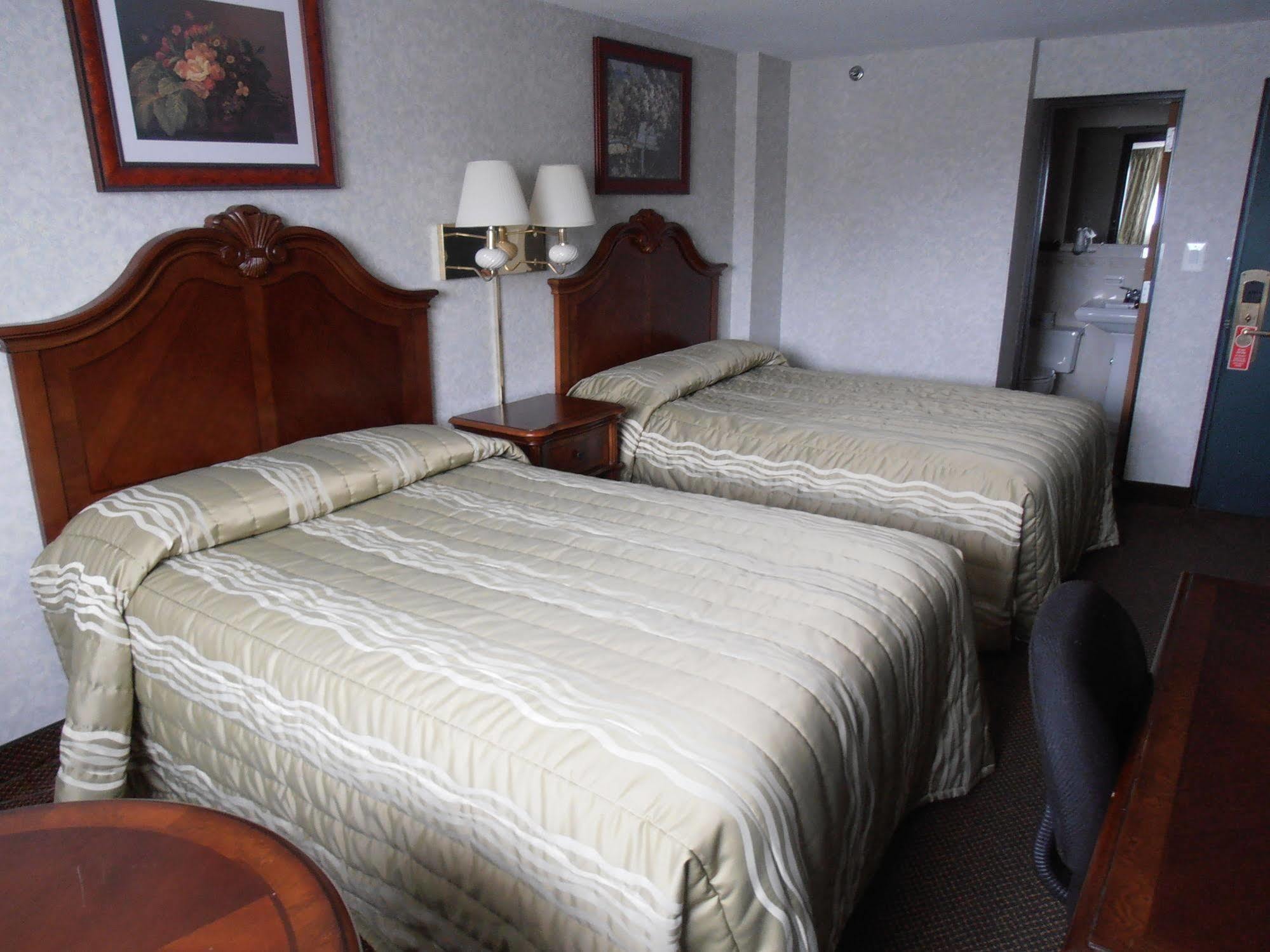 Floral Park Motor Lodge (Adults Only) Экстерьер фото